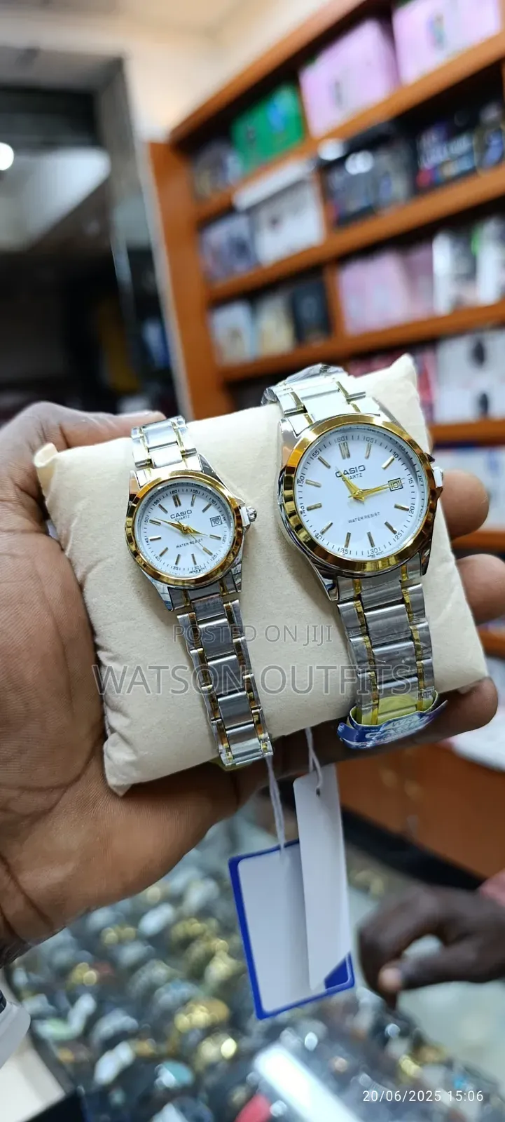 Unisex Waterproof Analog Watches New and Original