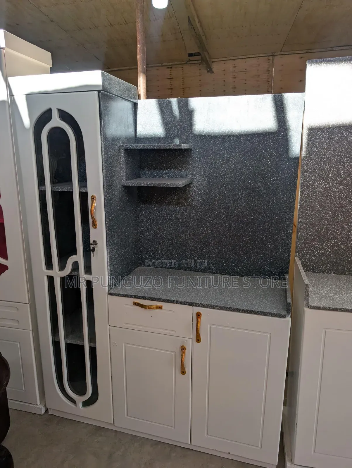 Kitchen Cabinets  Ya Plate 