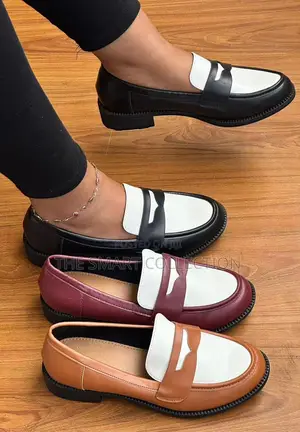 Ladies Flat Shoes