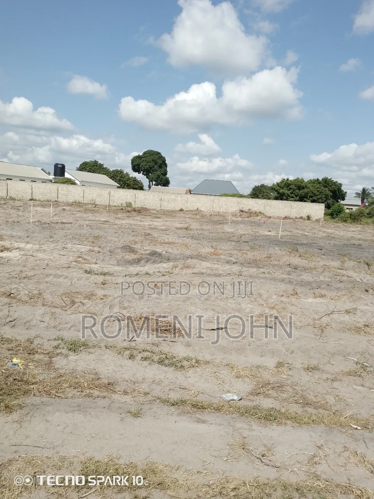 Kiwanja Kinauzwa Milioni 5 Ukonga Bombambili.