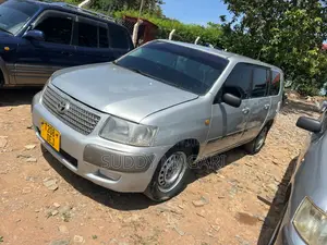 Photo - Toyota Probox 2005 Silver
