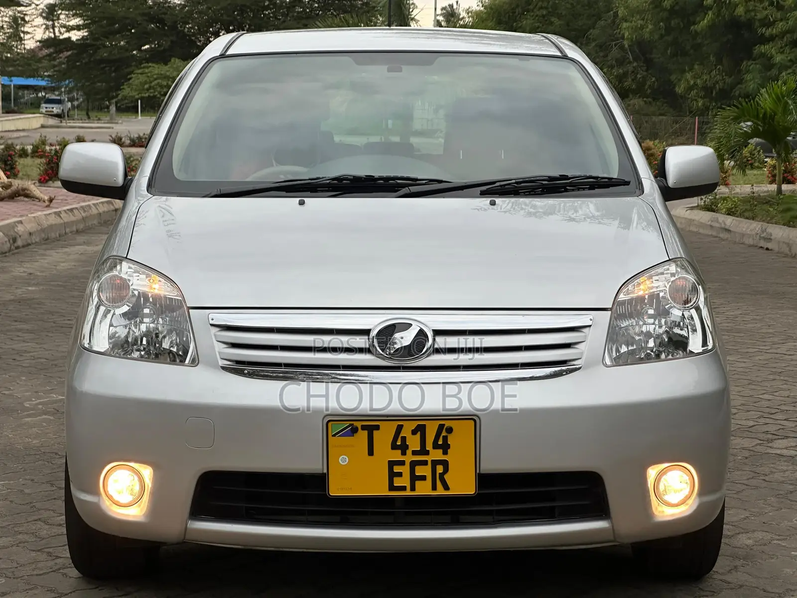 Toyota Raum 2008 Silver
