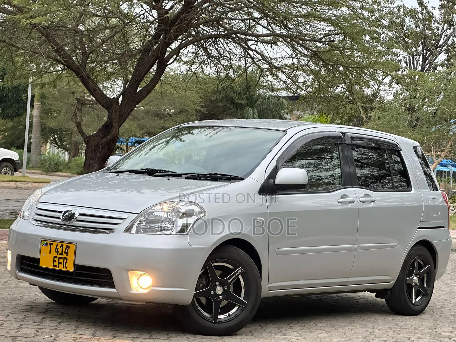 Toyota Raum 2008 Silver