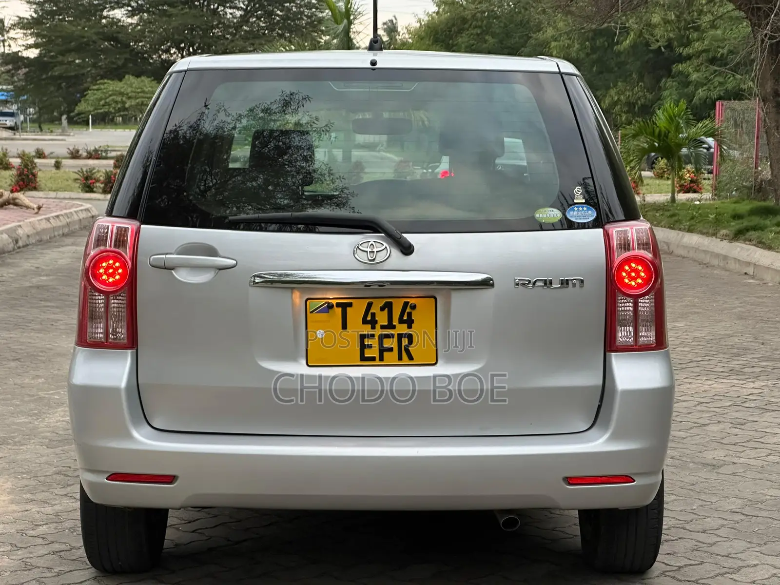 Toyota Raum 2008 Silver