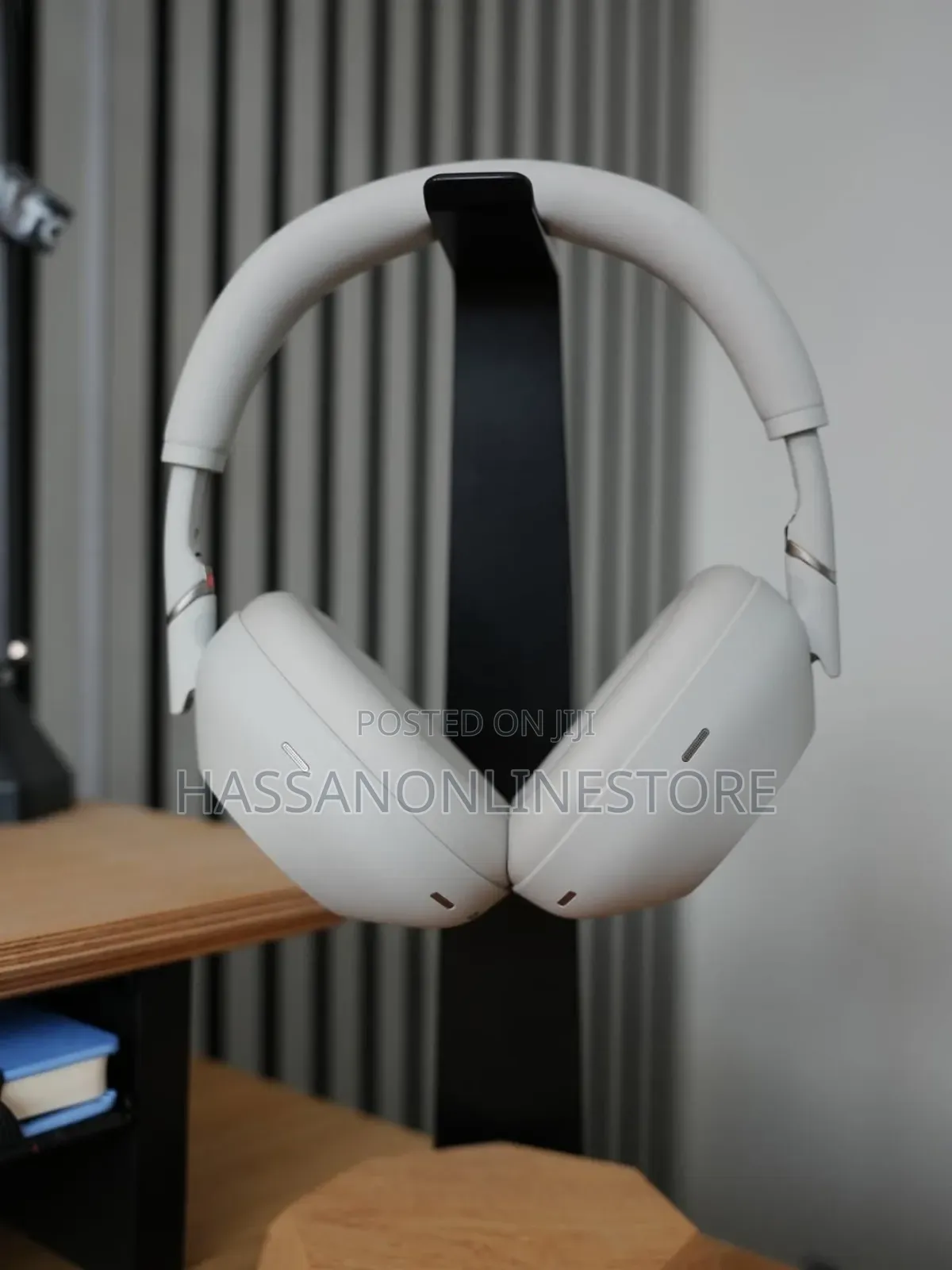 Sony Wh-1000xm6 Noise-Canceling Wireless Over-Ear Headphones