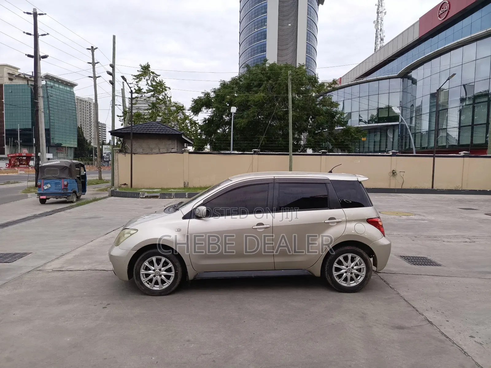 Toyota IST 2004 Beige