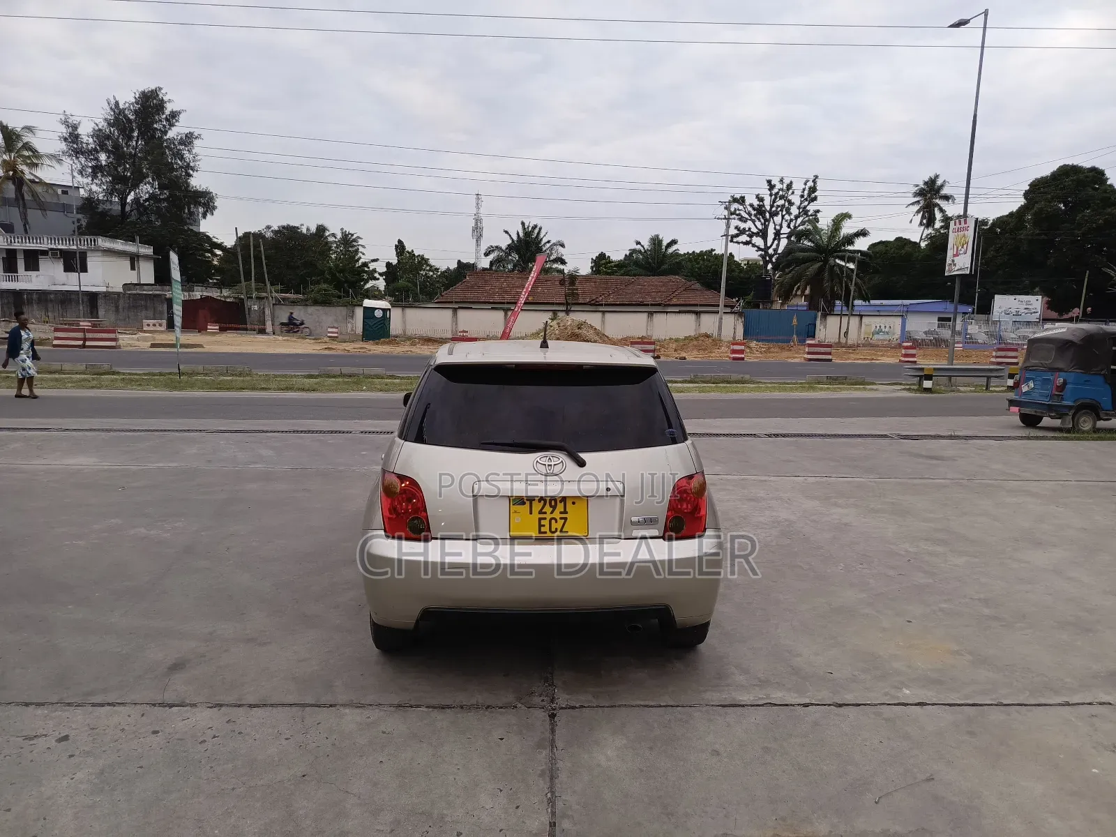 Toyota IST 2004 Beige