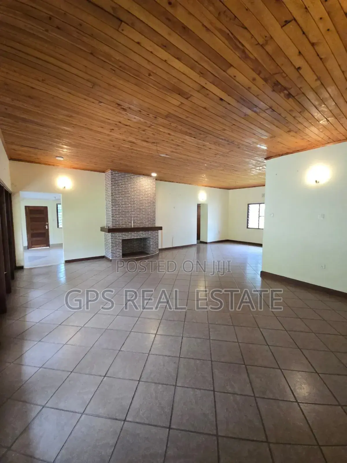 Furnished 5bdrm House in Olorieni Street, Arusha for sale