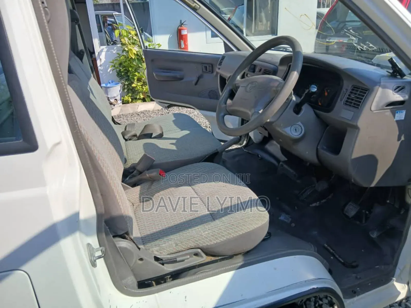 Toyota Lite-ace 2003 White