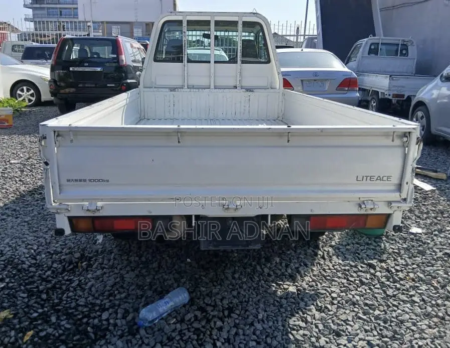 Toyota Liteace 1 Tonne Mpya(Unregistered) Chasis.