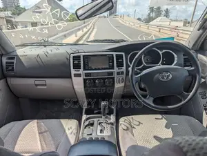 Toyota Hilux Surf 2006 Black