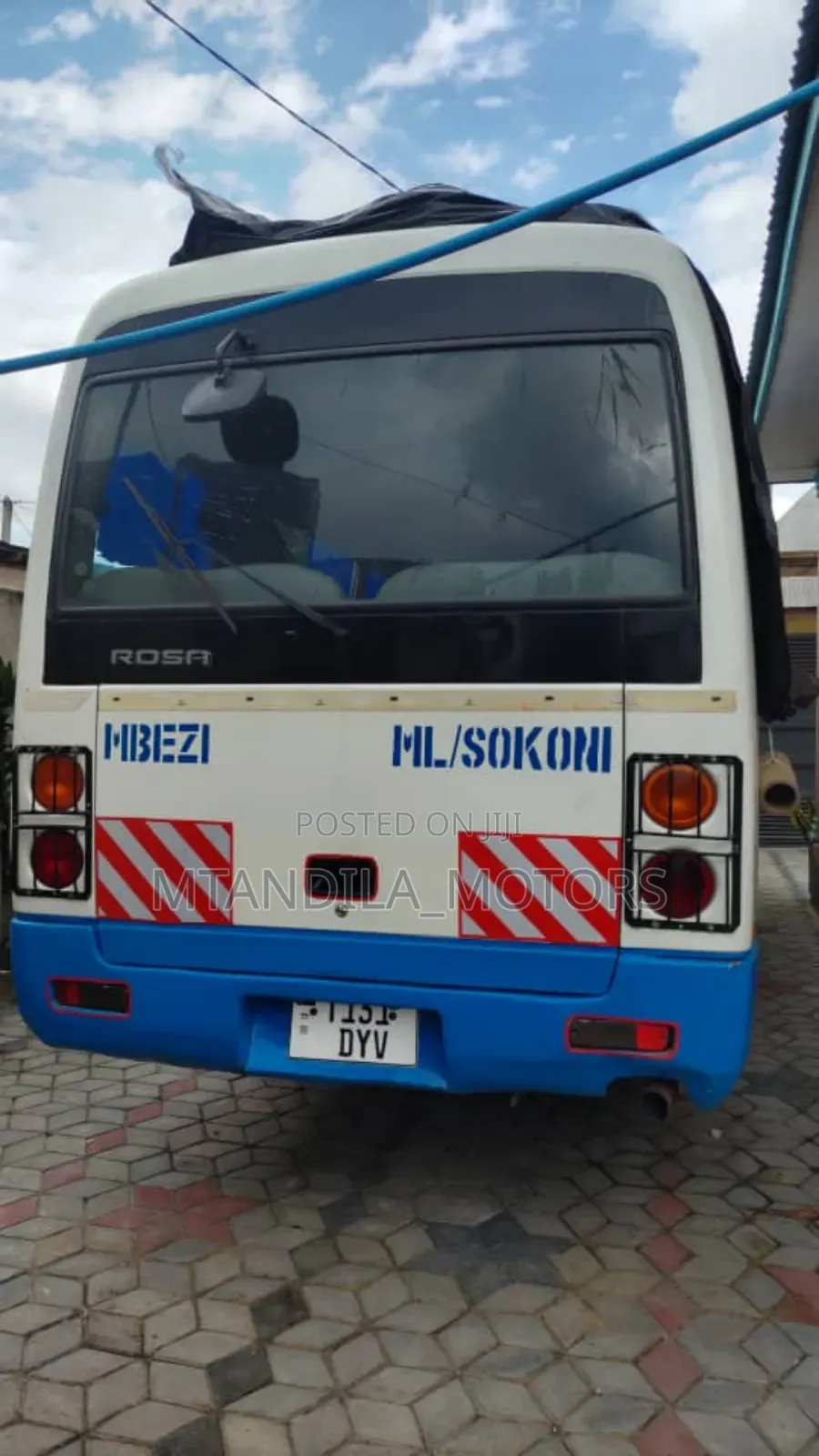 Mitsubishi Fuso Rosa 1998 White