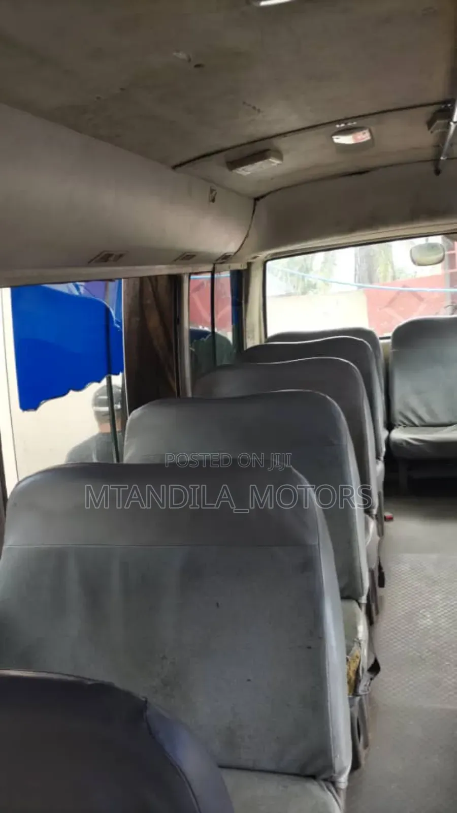 Mitsubishi Fuso Rosa 1998 White