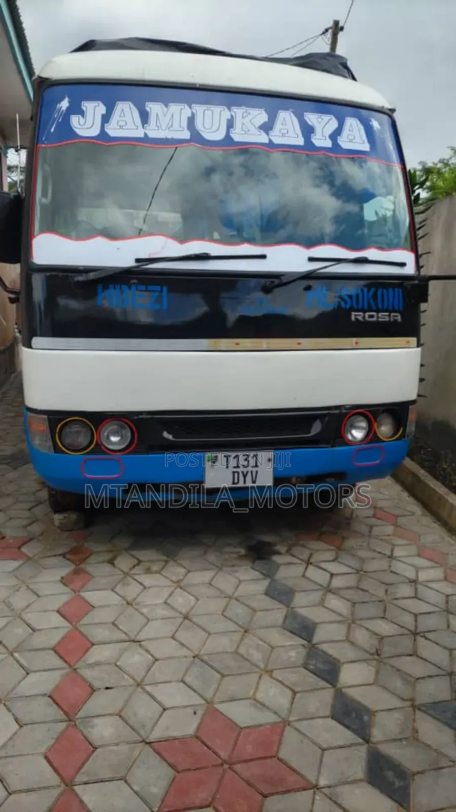 Mitsubishi Fuso Rosa 1998 White