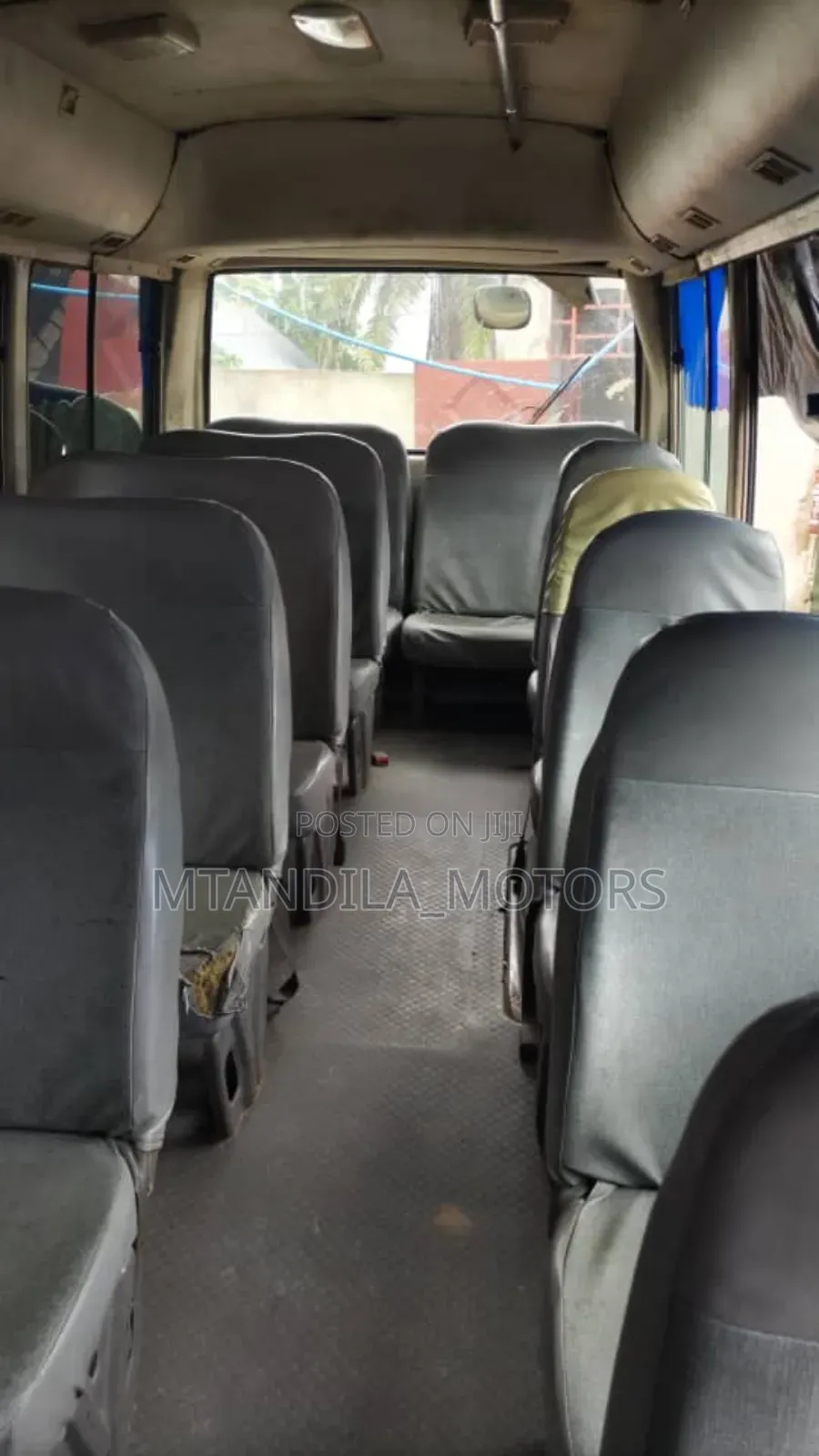 Mitsubishi Fuso Rosa 1998 White