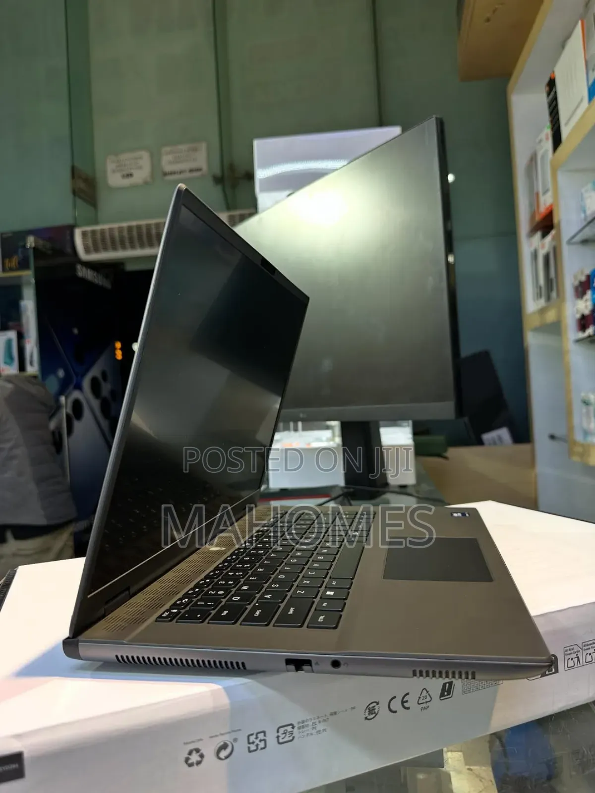 New Laptop Dell Alienware M16 R2 32GB Intel Core Ultra 9 SSD 1T