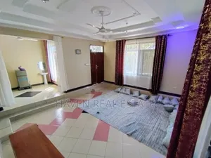 6bdrm House in Ukonga for sale