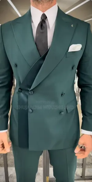 Discover Our Exquisite Suit Collection