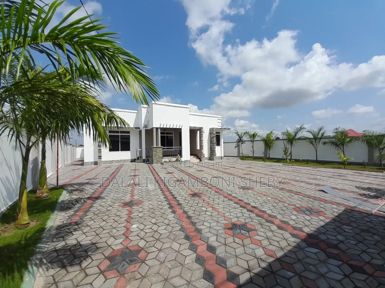 4bdrm House in Kigamboni Dege for sale