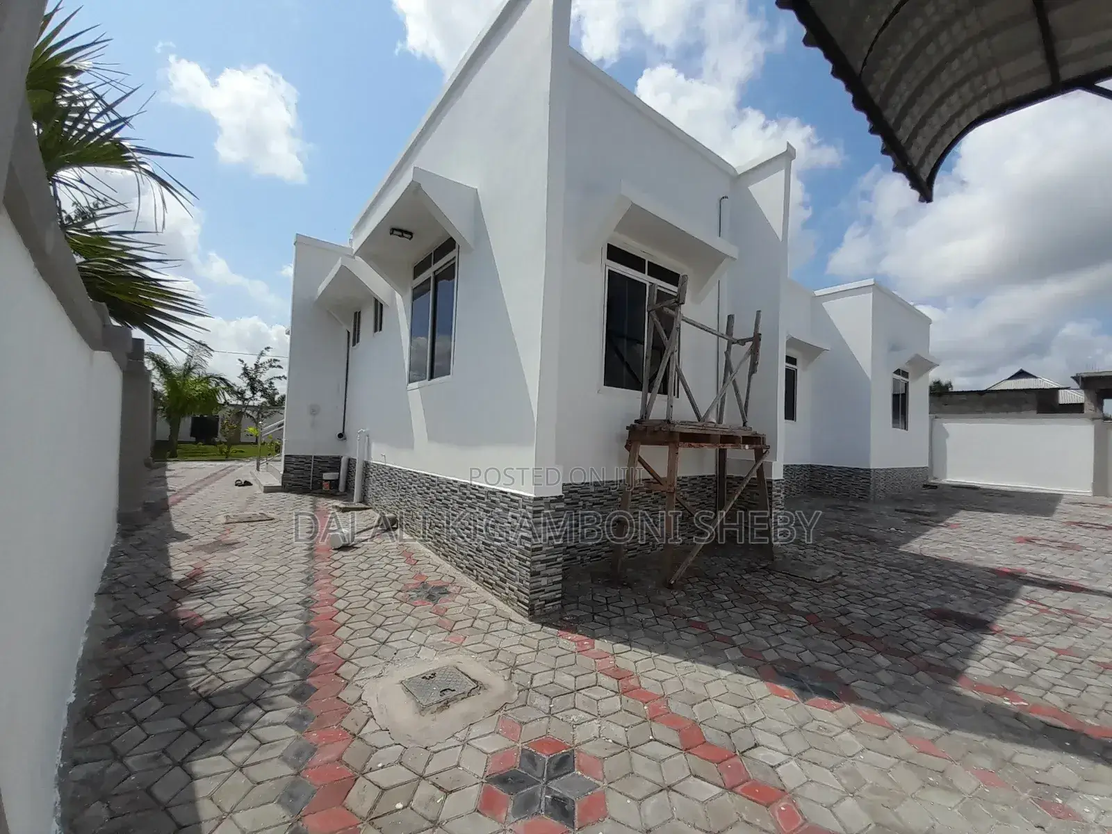 4bdrm House in Kigamboni Dege for sale