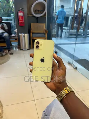 Apple iPhone 12 256 GB Yellow