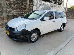 Nissan Advan 2016 White
