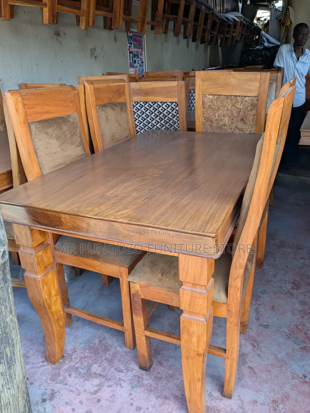 Dinning Table Viti Vinne Na Meza Mninga