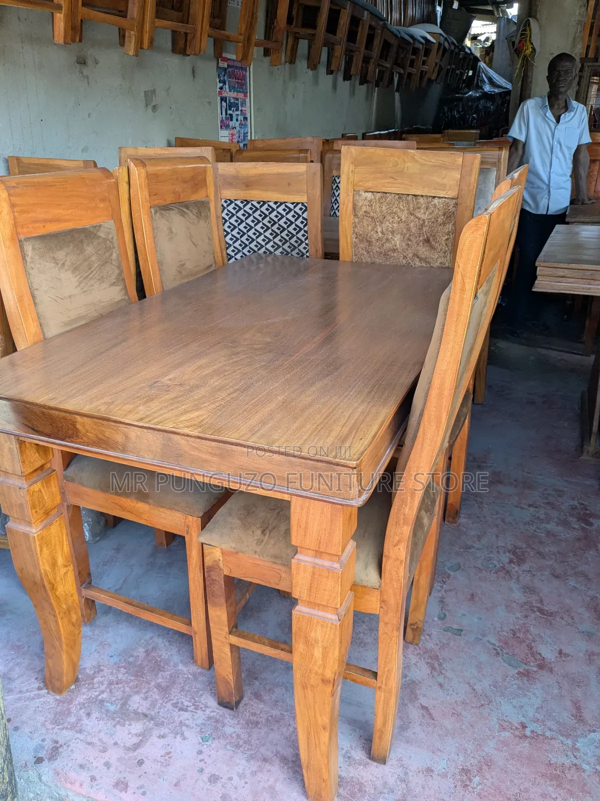 Dinning Table Viti Vinne Na Meza Mninga