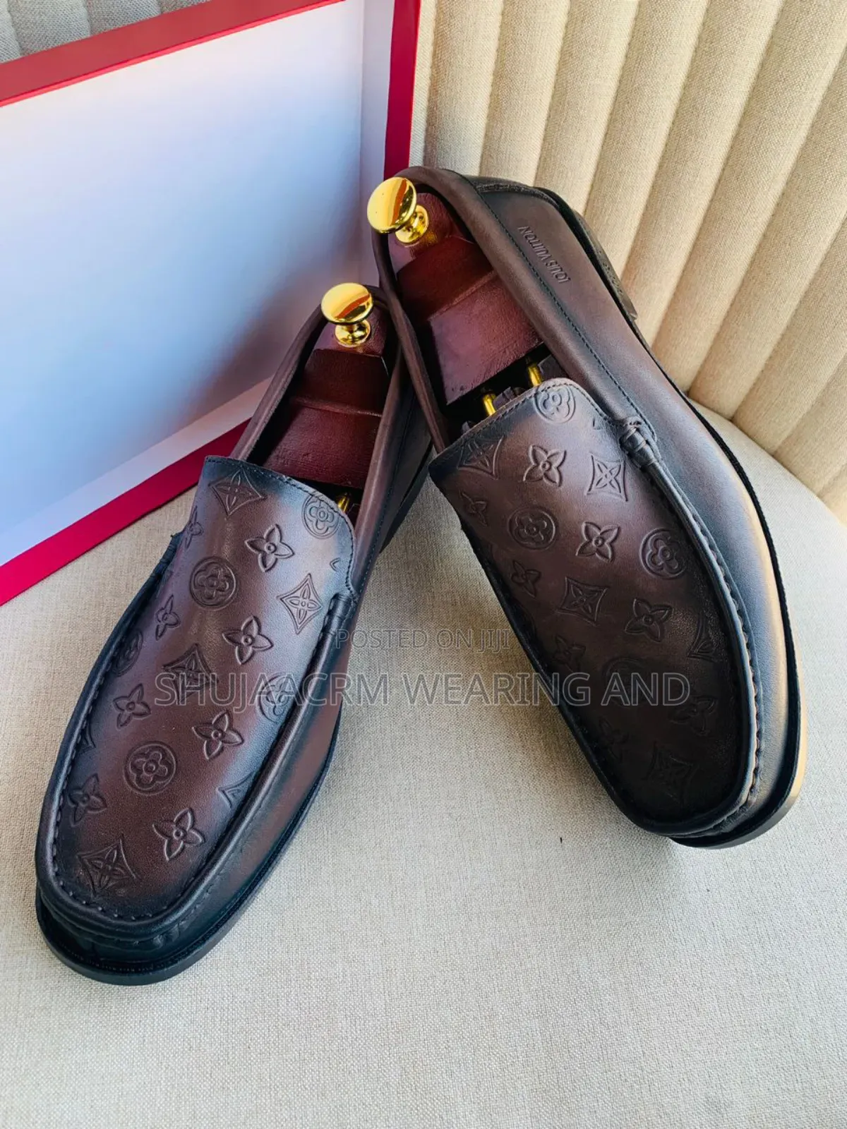 Perfomance Meets Panance/Quality Simple Moccains