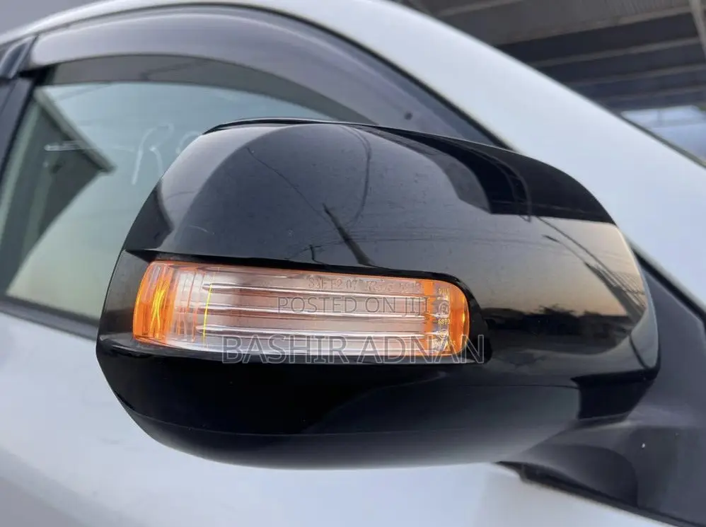 Toyota Vanguard 2011 Pearl