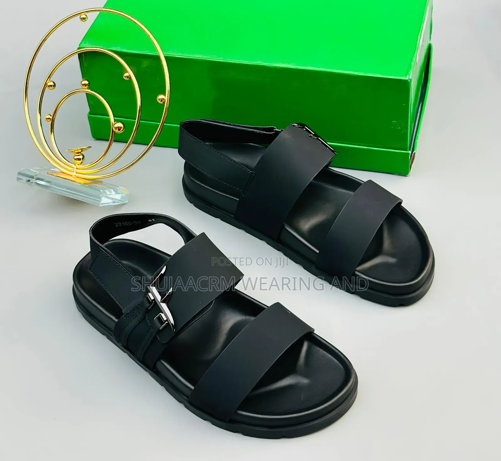 Got Where You Need to Be in Style Short and Catch Sandals