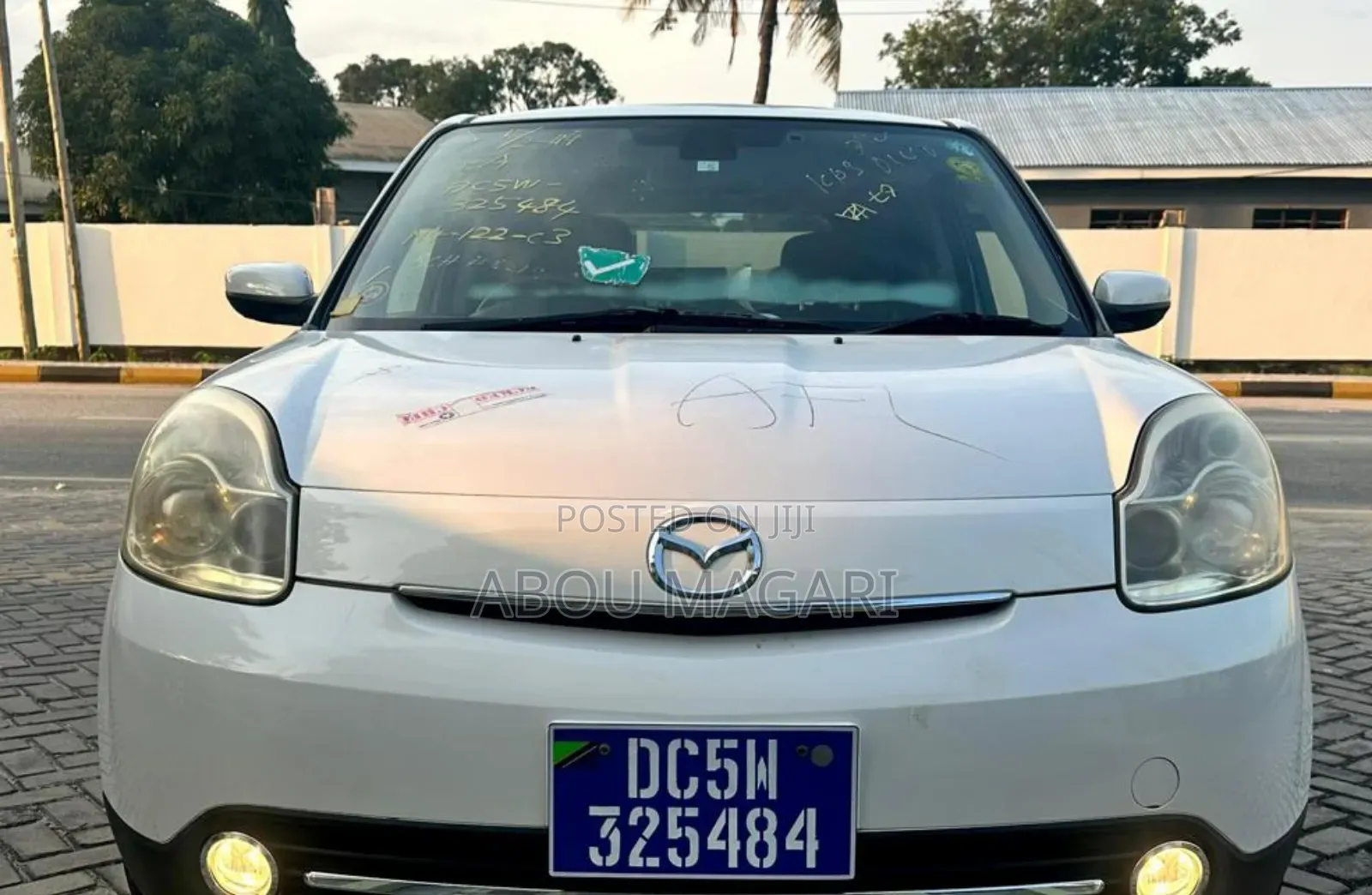 Mazda Verisa 2010 White