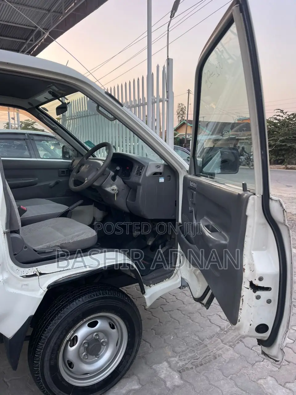 Toyota Townace Truck 1 Tonnes Unregistered Mpya.