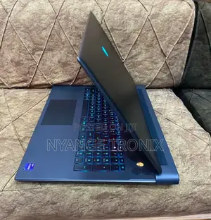New Laptop Dell Alienware M18 R2 32GB Intel Core I9 SSD 1T