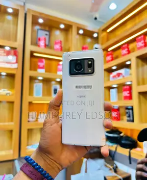 Sharp Aquos R6 128 GB White