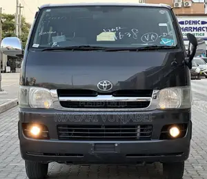 Toyota HiAce 2006 Black