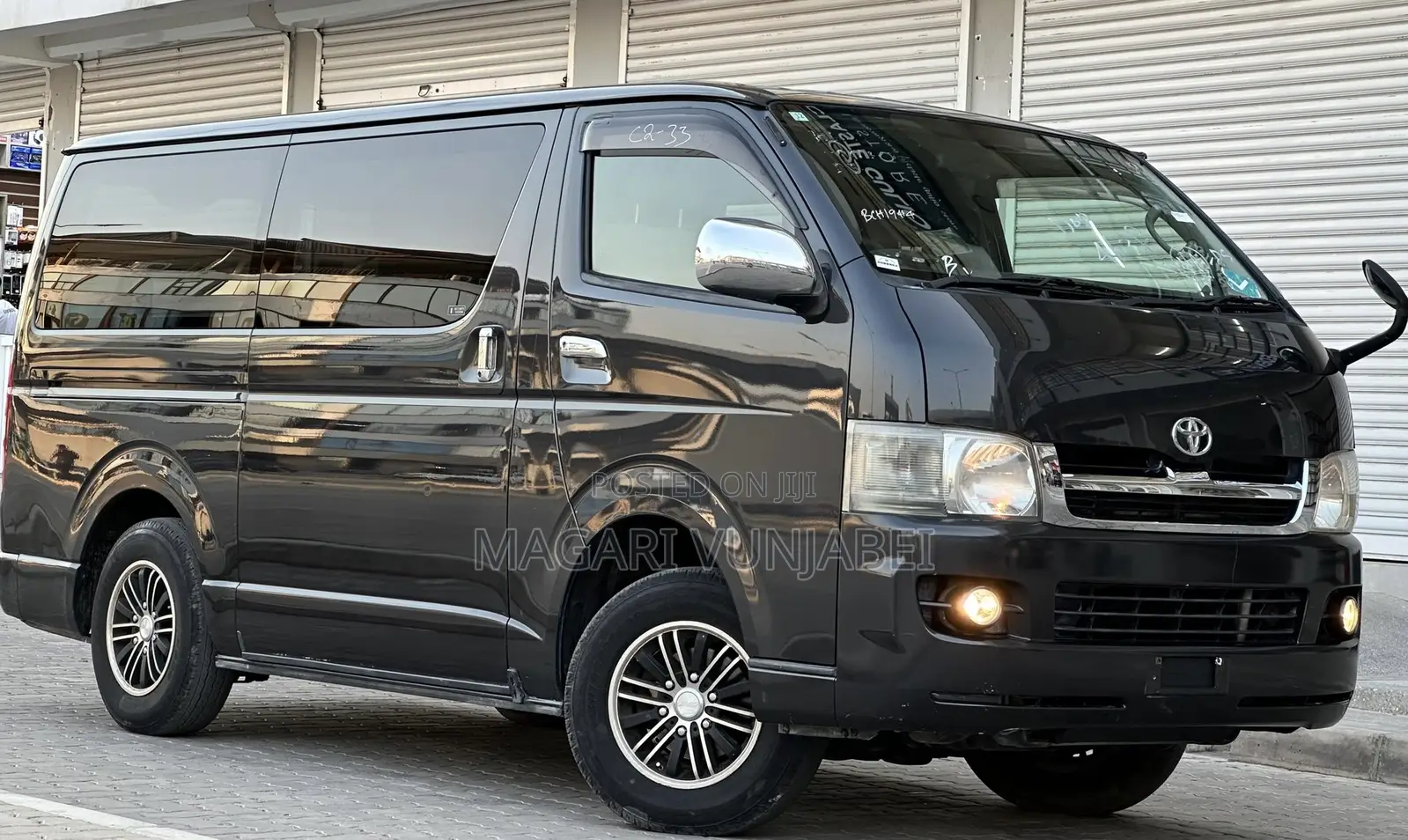 Toyota HiAce 2006 Black