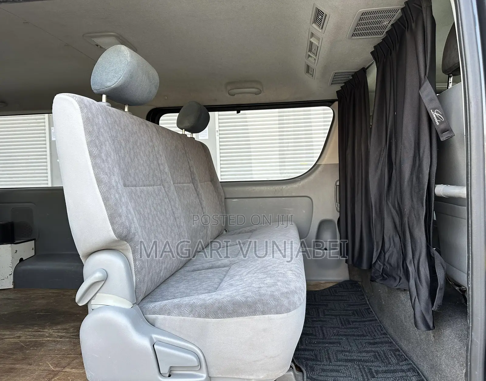 Toyota HiAce 2006 Black