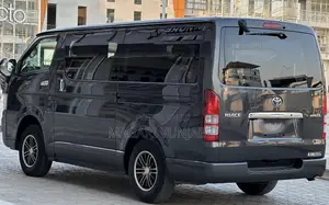 Toyota HiAce 2006 Black