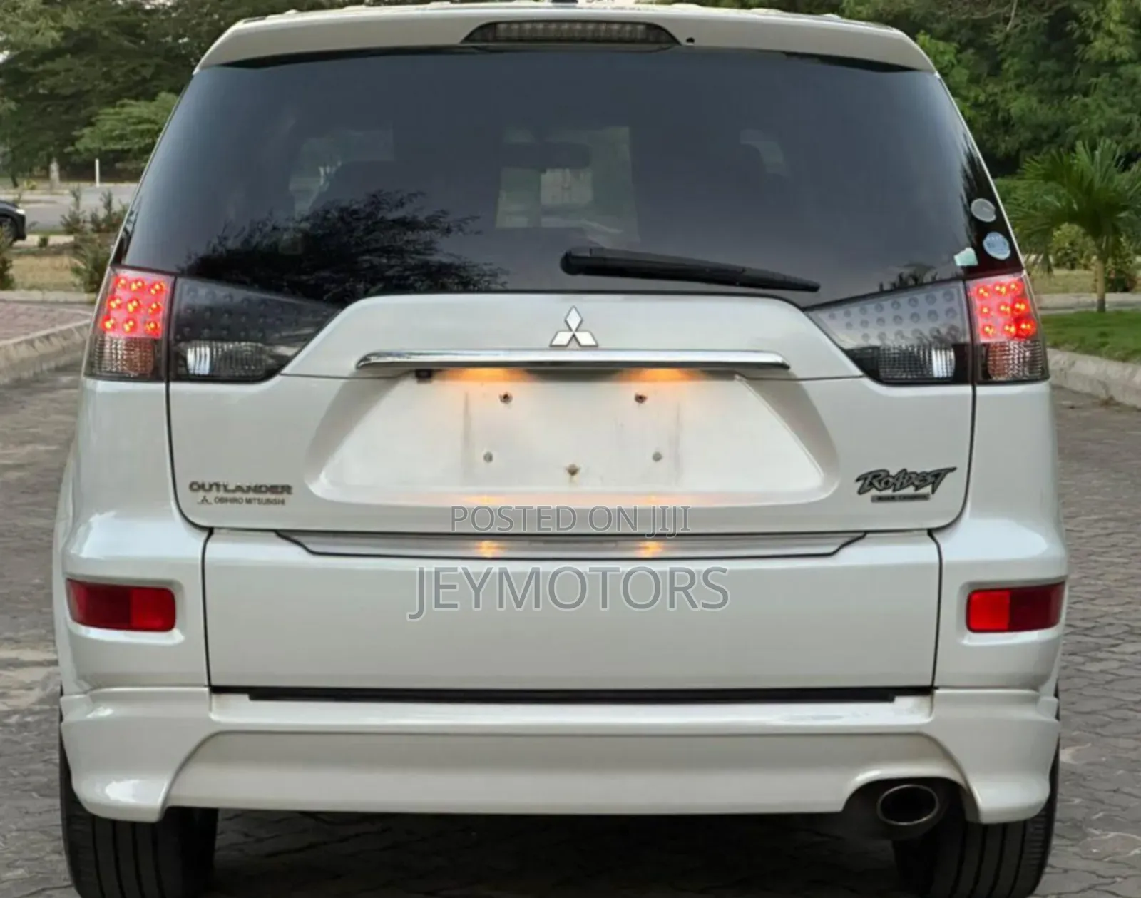 Mitsubishi Outlander 2010 Pearl