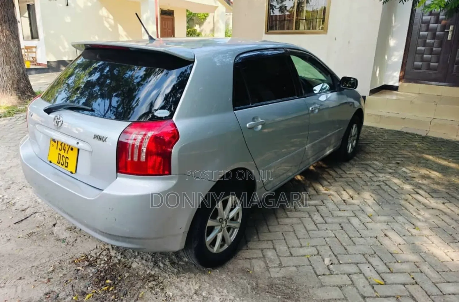 Toyota Corolla RunX 2004 Silver