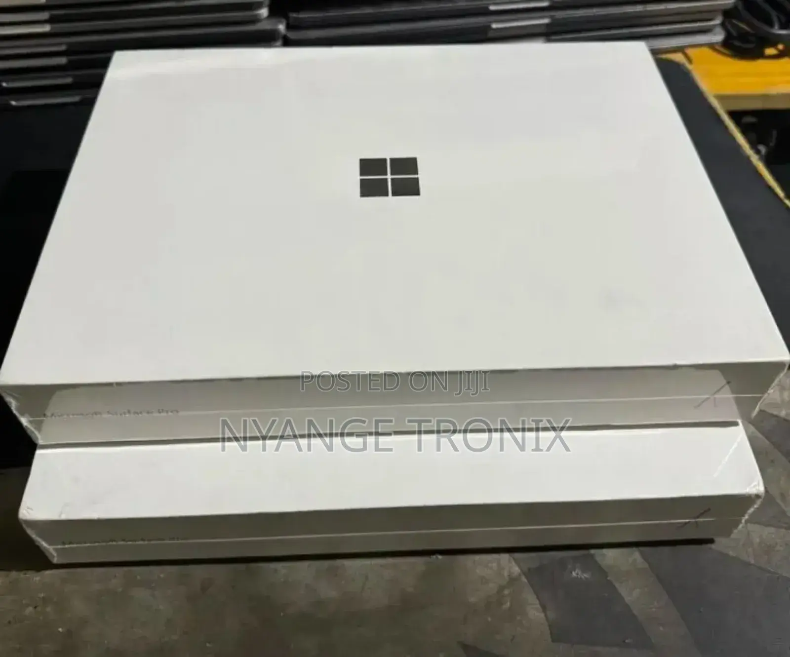 New Microsoft Surface Pro 11th Edition, a Copilot+ PC 16GB SSD 512GB