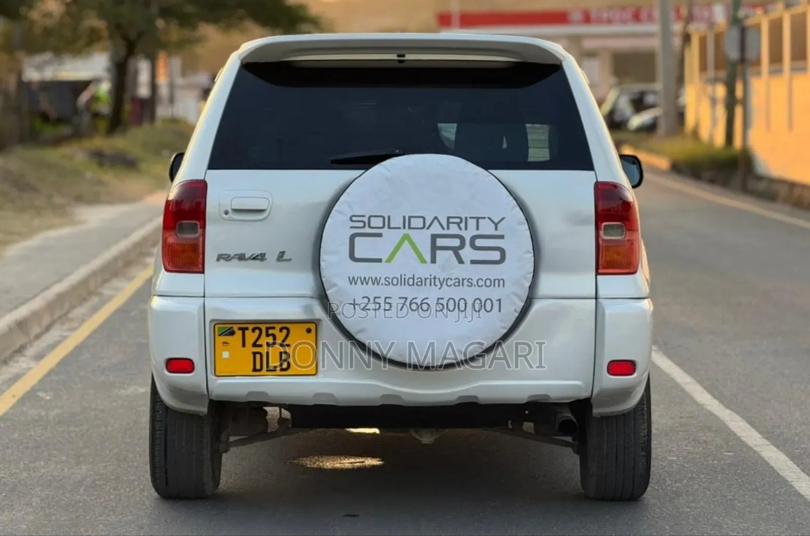 Toyota RAV4 2001 White