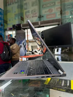 New Laptop 3GB Intel Core I7 SSD 1T