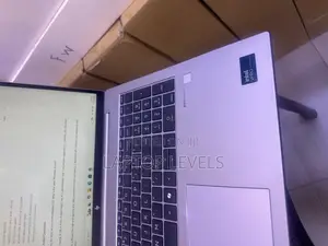 Laptop HP ZBook Firefly 16 G10 32GB Intel Core I7 SSD 1T