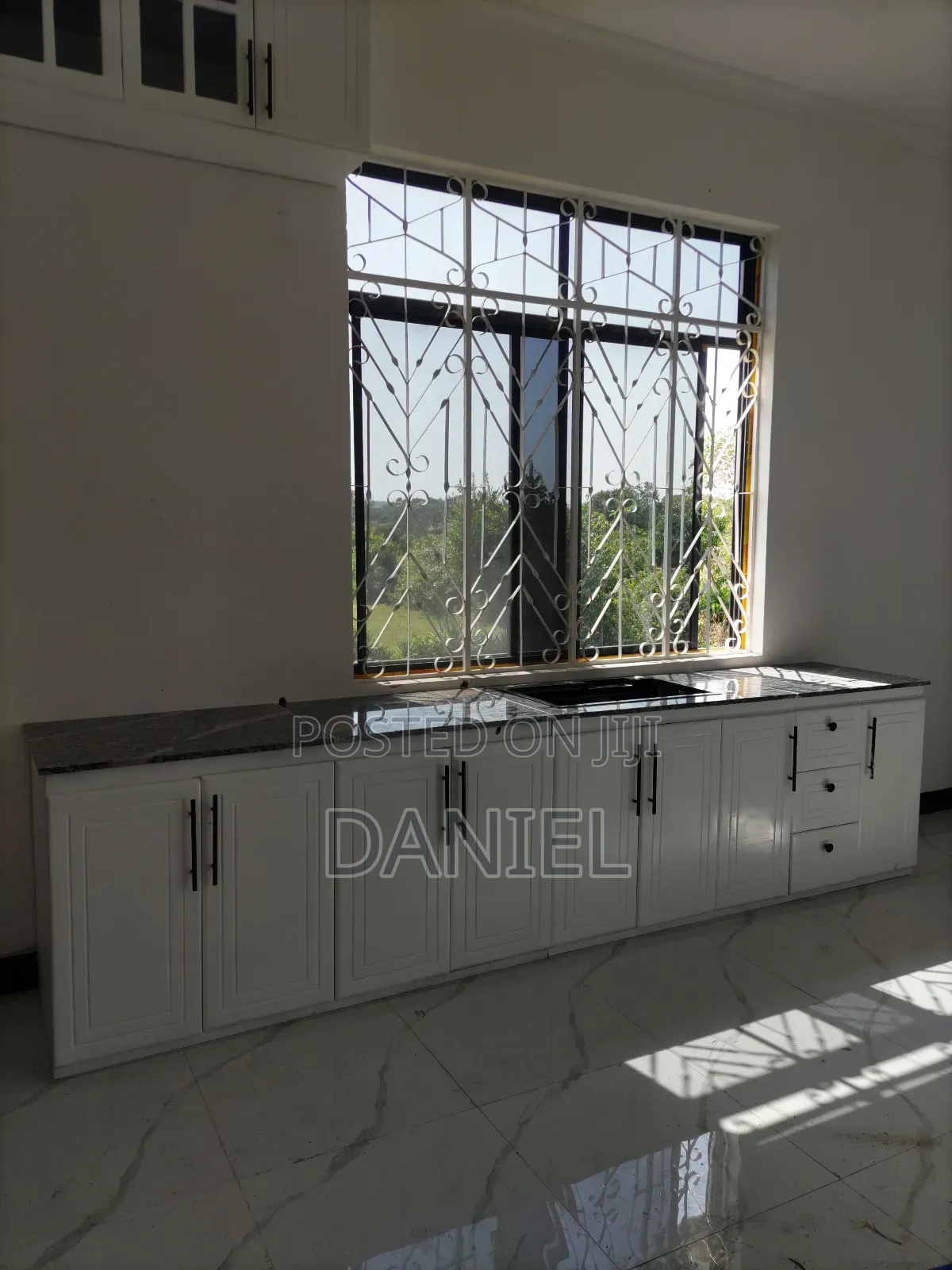 Kitchen Cabinets White Color