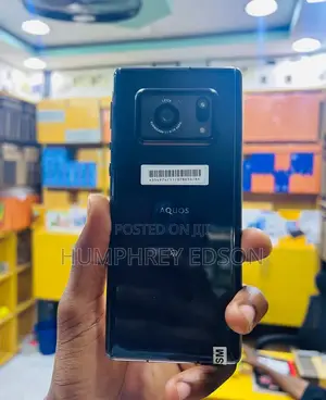 New Sharp Aquos R6 128 GB Black