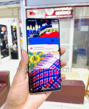 Sharp Aquos R6 128 GB Black