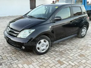 Toyota IST 2004 Black