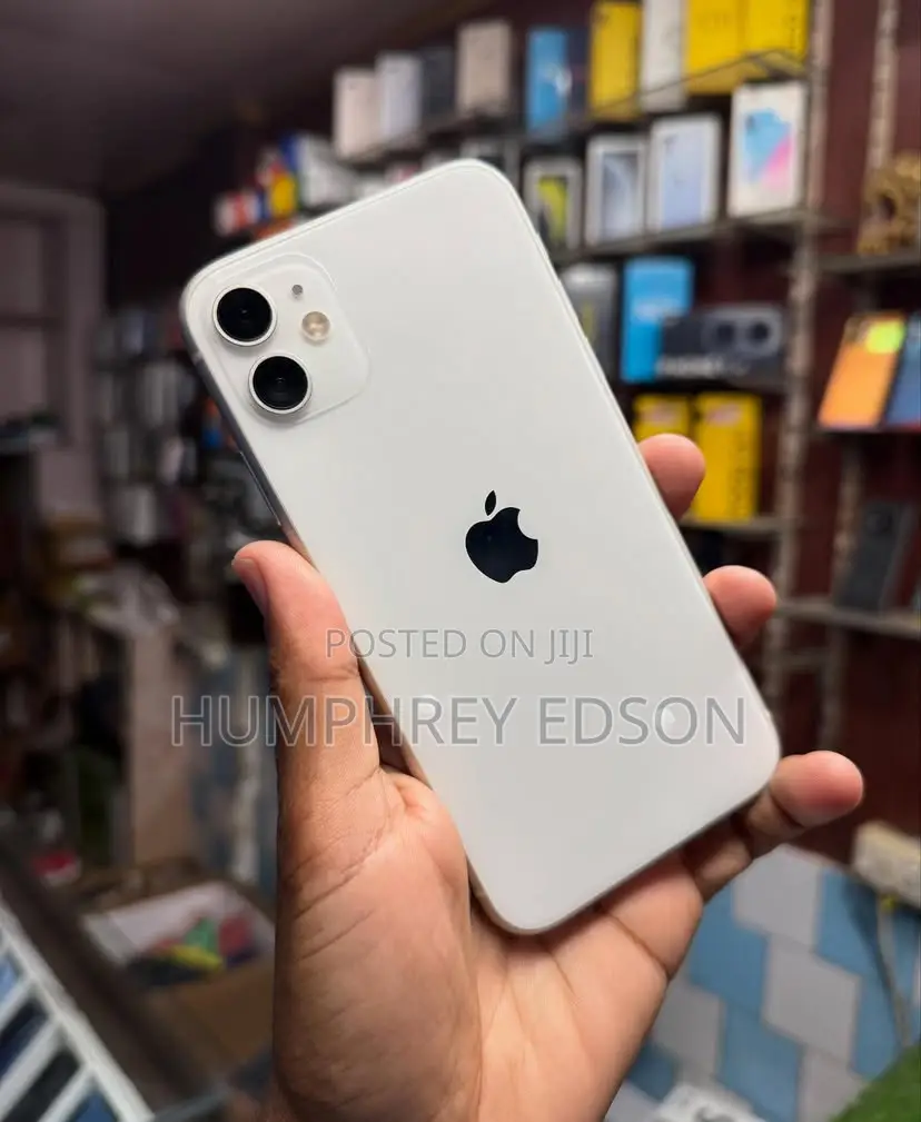 New Apple iPhone 11 64 GB White